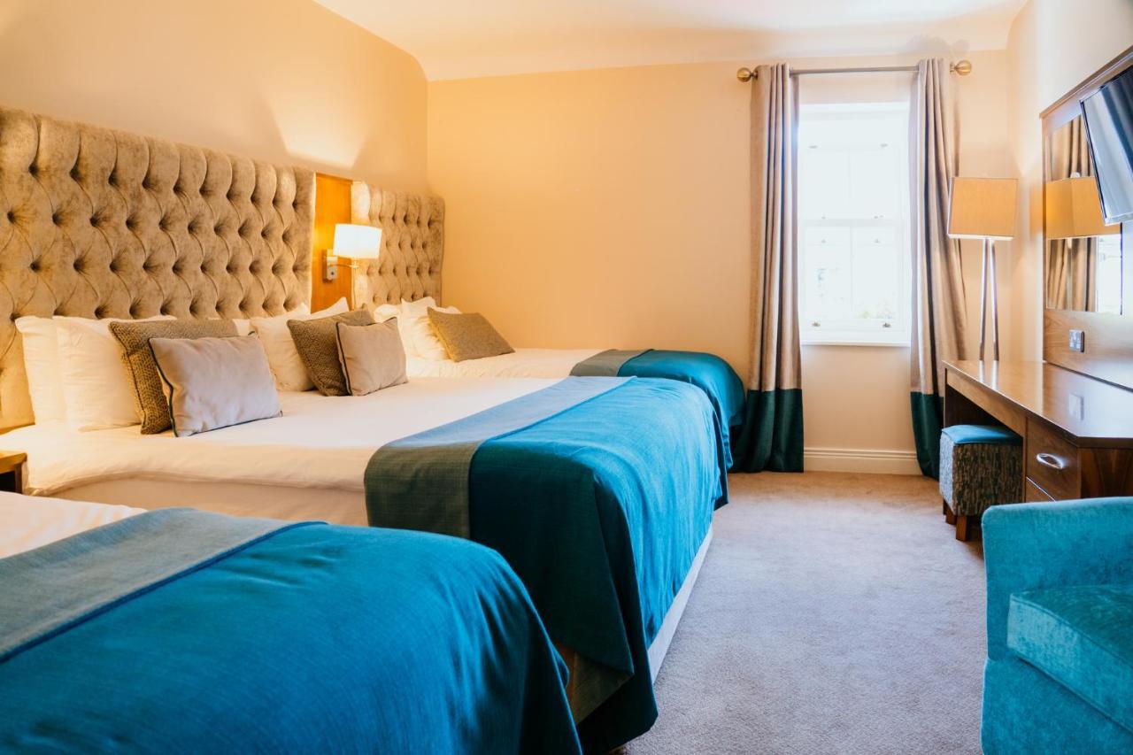 The Wyatt Hotel Westport Buitenkant foto